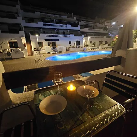 Blue Island House On The Hill, With Heated Pool *