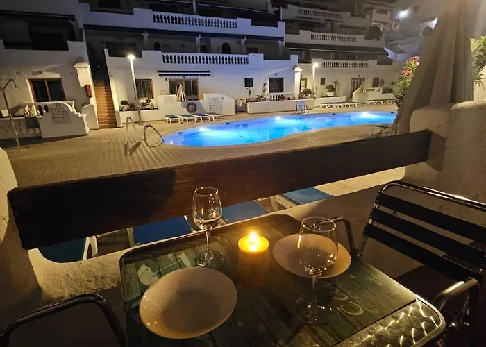 Blue Island House On The Hill, With Heated Pool *