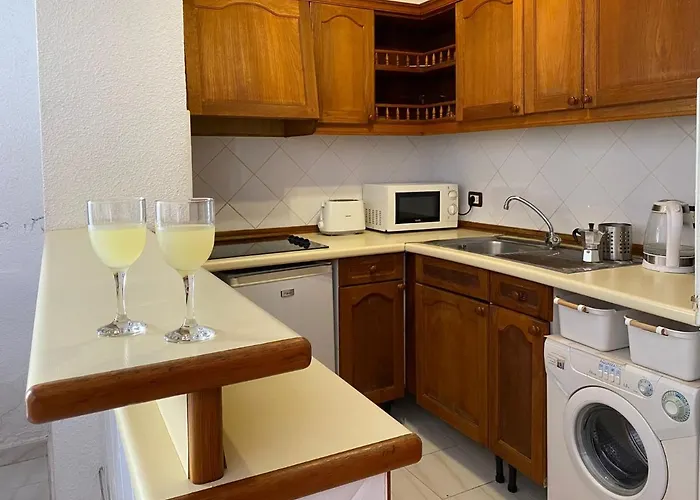 Blue Island House On The Hill, With Heated Pool Apartamento